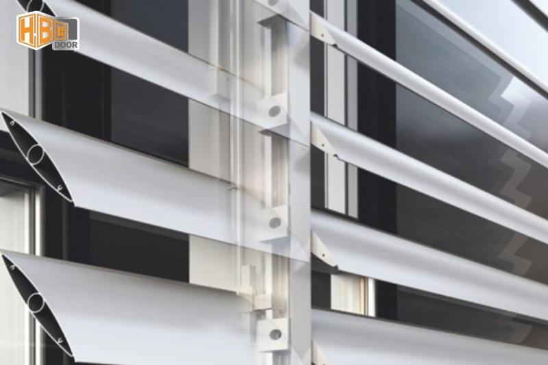 Cửa chớp lật nhôm xingfa