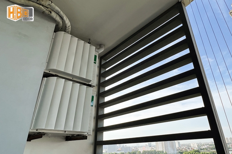 Cửa chớp lật nhôm xingfa