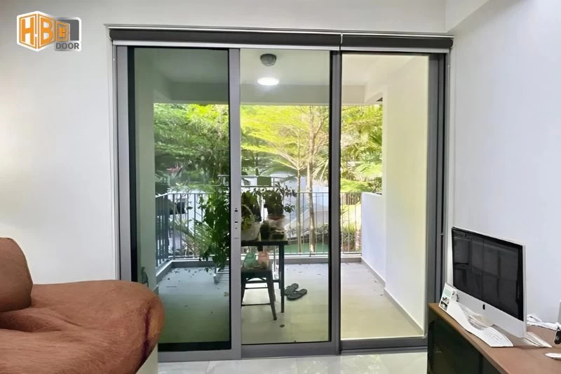 cửa lùa ban công