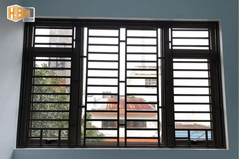 Khung bảo vệ cửa sổ lùa: Phân loại, vai trò, giá thành chi tiết