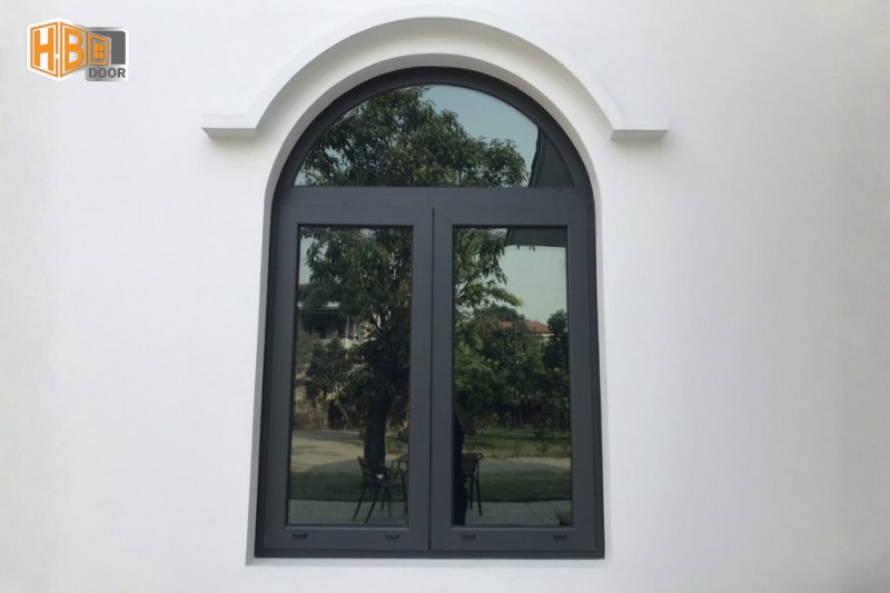 cửa nhôm xingfa uốn vòm