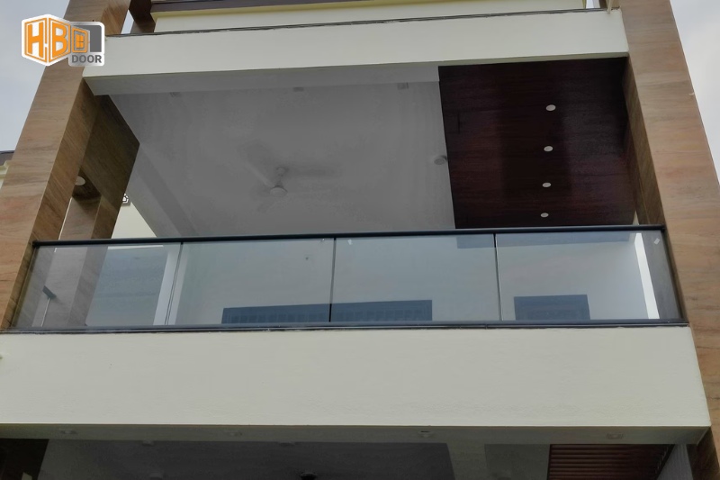 Lan can nhôm Xingfa: Cấu tạo, ứng dụng và báo giá mới nhất