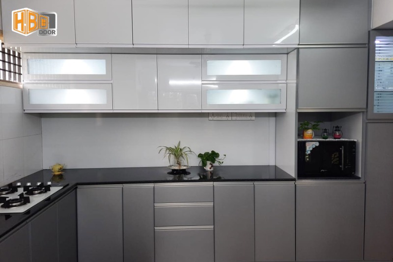 tủ bếp nhôm xingfa
